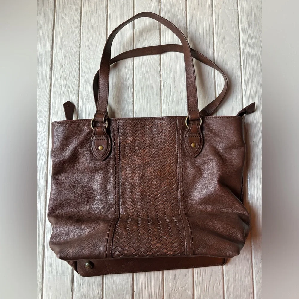 Cleo + Wolf Women's Basketweave Leather Tote Purse Handbag - Picture 3 of 12